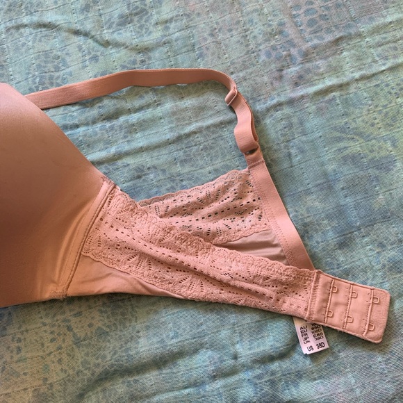 B.tempt’d Women’s Future Foundation Lace Band Wirefree Bra Rose Smoke - Size 38D - Picture 7 of 9